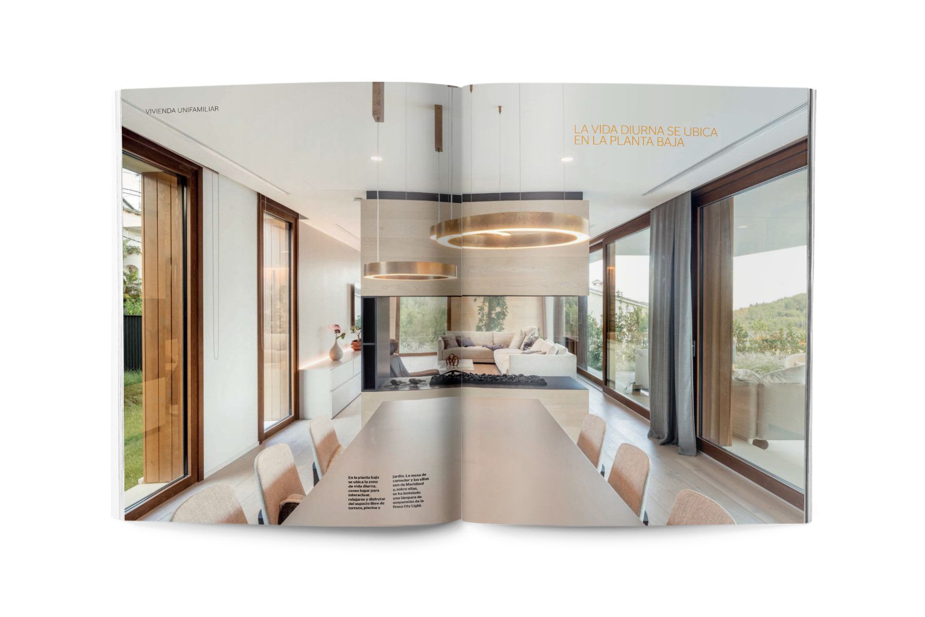 "A house oriented towards landscape " Our residential project Panoramic House has been published in CASA VIVA's magazine number 287.
