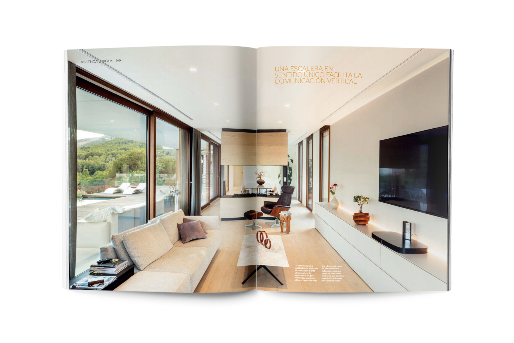 "A house oriented towards landscape " Our residential project Panoramic House has been published in CASA VIVA's magazine number 287.