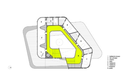 En pleno parque natural de Catalunya, se sitúa una parcela a modo de gran mirador con una vivienda unifamiliar.