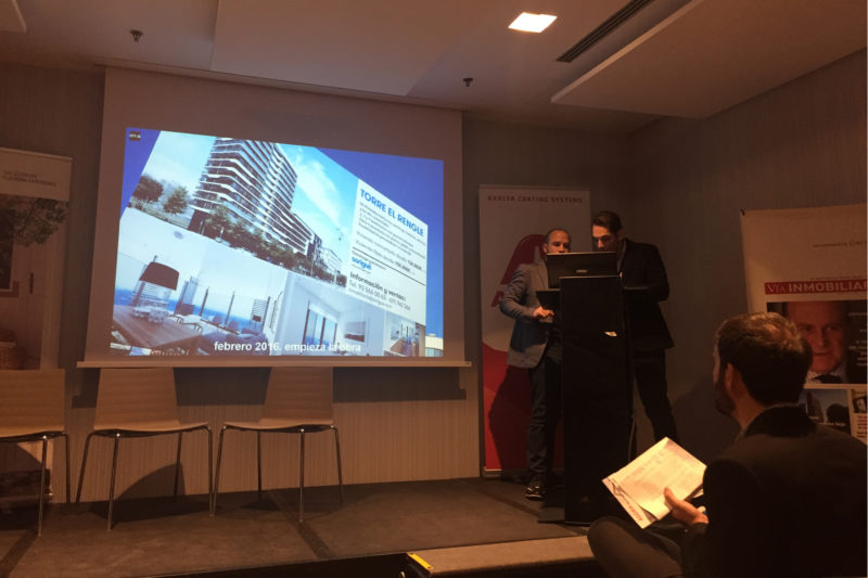 Grupo Vía organized the conference “Agora: New projects of residential architecture”. Jordi Fernández who presented “el Rengle Residential”.